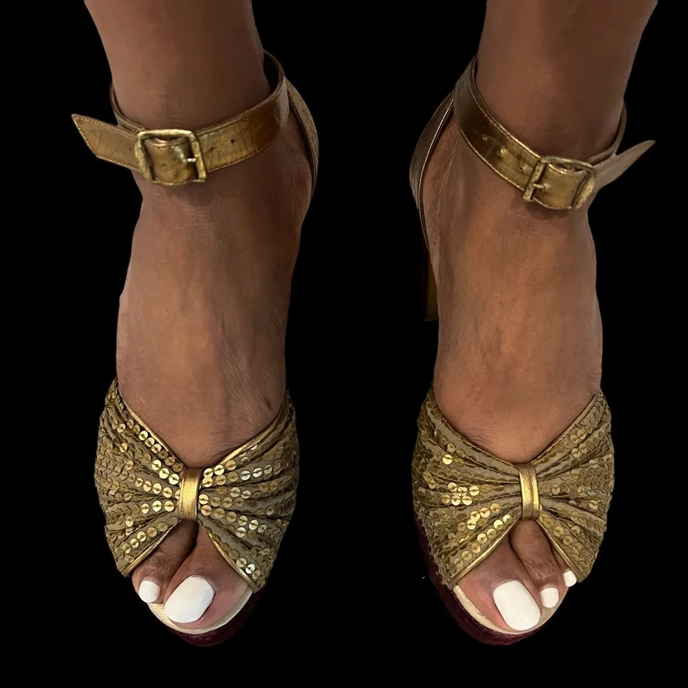 ELISA FERRARI Sequenced Platform Ankle Strap Heels Velvet Heel Detail Women’s 7